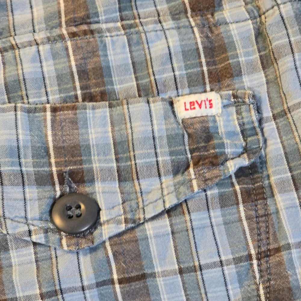 Levis these levi